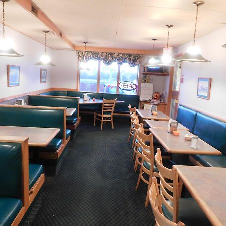 Casey'S Inn Lac du Bonnet 外观 照片