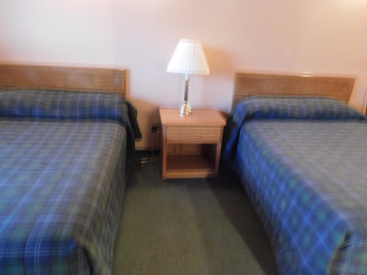 Casey'S Inn Lac du Bonnet 外观 照片