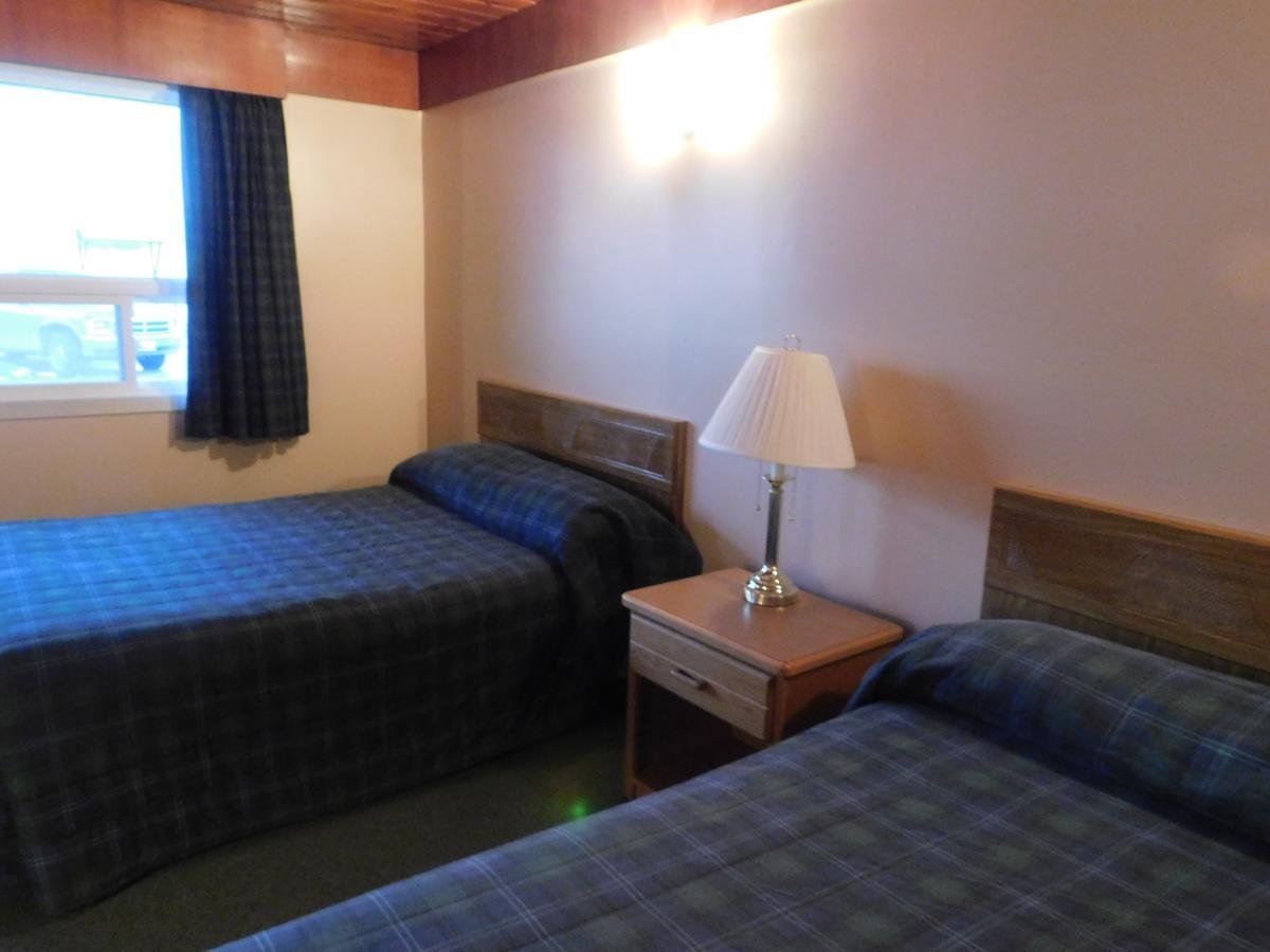 Casey'S Inn Lac du Bonnet 外观 照片