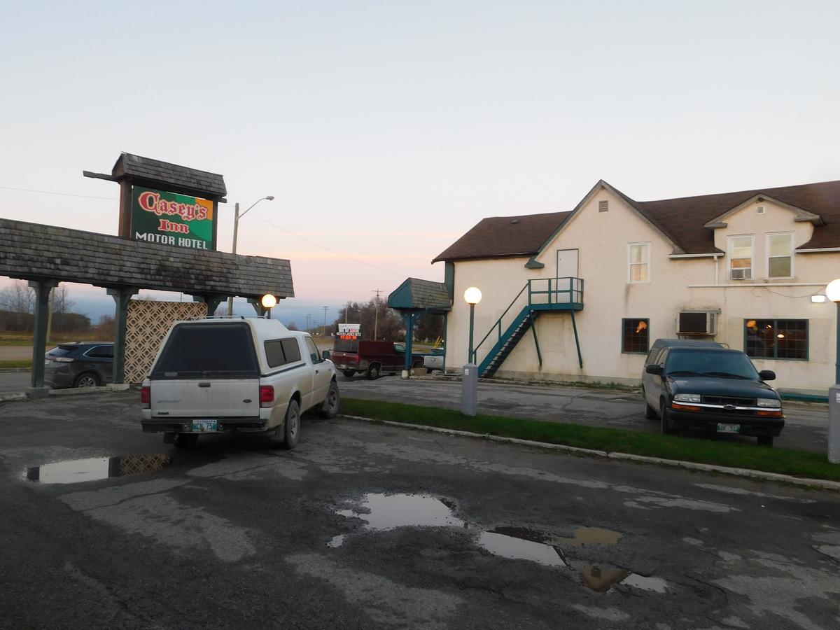 Casey'S Inn Lac du Bonnet 外观 照片