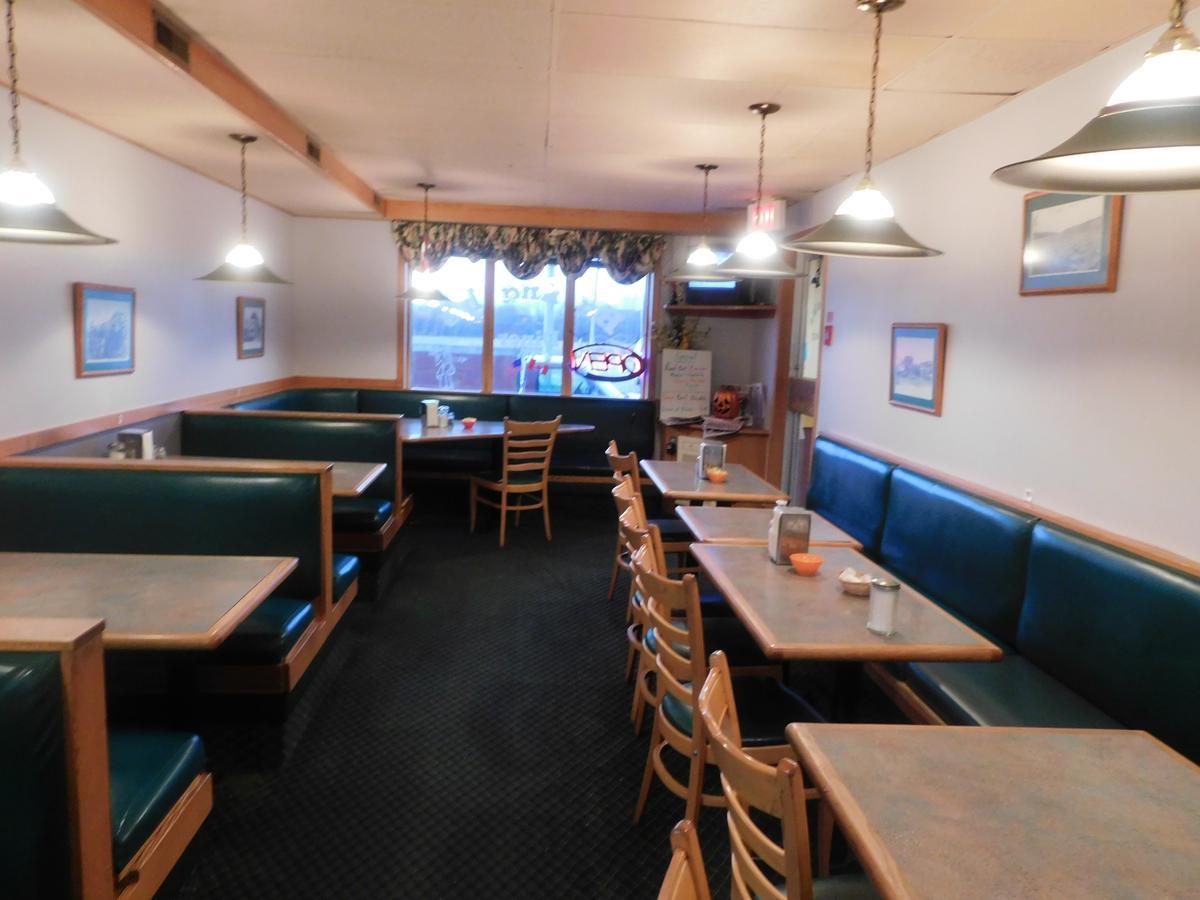 Casey'S Inn Lac du Bonnet 外观 照片